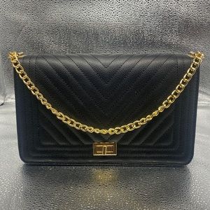 NWT Brand New With Tags Black Classic Handbag Crossbody | Shoulder Bag | Clutch